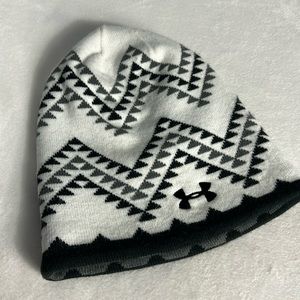 Under Armour Reversible Gray White Black Toboggan Beanie